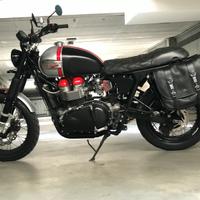 Triumph Bonneville scrambler