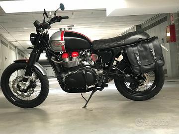 Triumph Bonneville scrambler