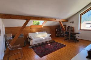 Mansarda arredata con bagno privato in villa