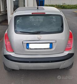 🚗 LANCIA YPSILON 1.2 benzina 80cv — 2.300 €