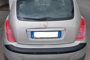 🚗 LANCIA YPSILON 1.2 benzina 80cv — 2.300 €