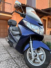 Scooter Suzuki Burgman AN 400