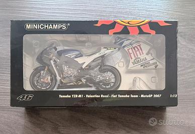 🏁 Valentino Rossi Yamaha YZR-M1 2007  1:12