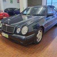 MERCEDES-BENZ E 200 cat Avantgarde