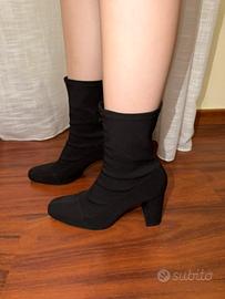 Stivaletto nero alla moda