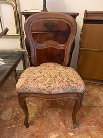 Coppia di sedie antiche d'epoca in legno