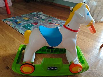 cavallo a dondolo chicco