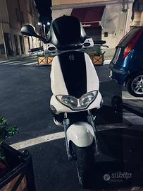 Gilera runner