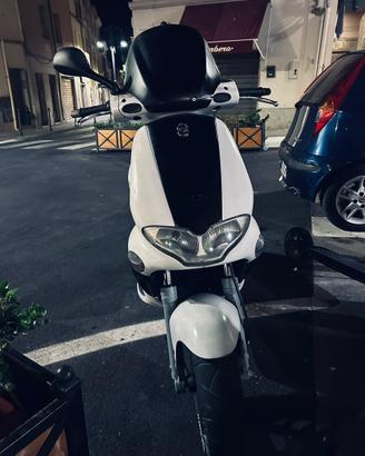 Gilera runner