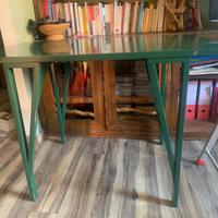 Tavolo di design verde