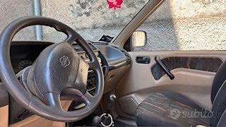 NISSAN Terrano II - 2000