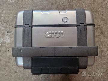 bauletto givi trekker 46 litri