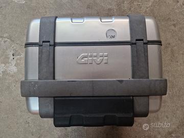 bauletto givi trekker 46 litri