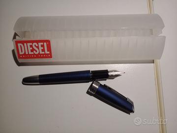 Stilografica Diesel blu con astuccio originale