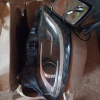 Faro Mercedes gla