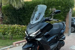 KYMCO XCITING 400cc VS