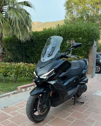 KYMCO XCITING 400cc VS