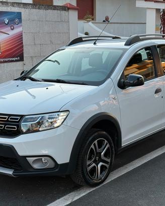 Dacia Sandero 0.9 TCe 90CV NAVI CAMERA LED - 2018