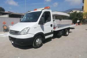 Iveco DAILY Carroattrezzi 35C18 3.0 TDI 2008