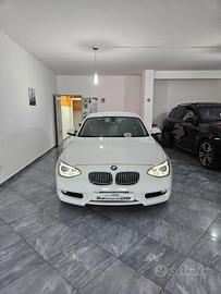 Bmw 118 118d 5p. Urban