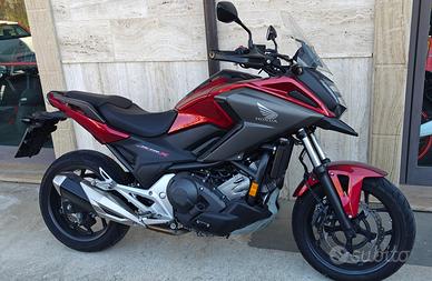 Honda NC 750 DCT NC750x NC 750XDCT