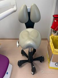 Sedia ergonomica odontoiatra