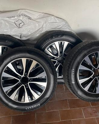 Set 4 cerchi 16” Originali Mercedes Classe A