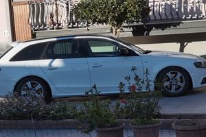AUDI A4 Avant 2.0 TDI 143 CV F.AP. multitronic
