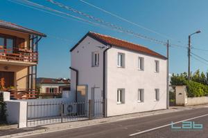 Casa indipendente ristrutturata con area esterna p