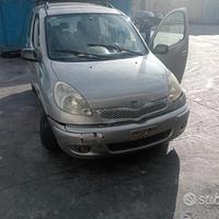 Toyota Yaris Verso Diesel 2006 Demolita - Ricambi