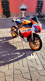 Honda cbr 1000rr repsol