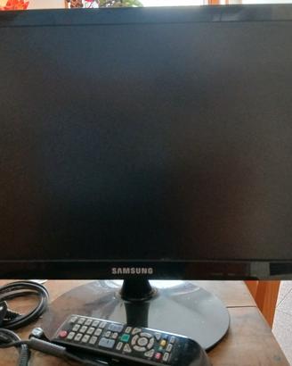 TV monitor samsung 22 pollici