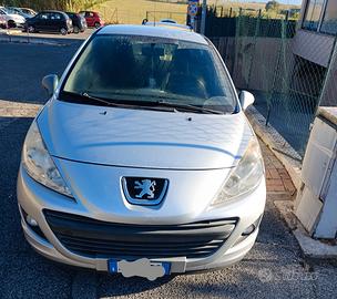Peugeot 207 del 2010 marciante