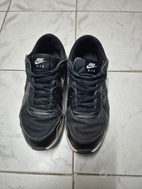 Scarpe NIKE Air Max 👟nere e bianche 38 come nuove