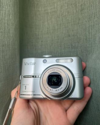 Vivitar ViviCam 7320 Silver – Fotocamera Vintage