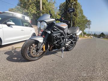 Triumph Street Triple R
