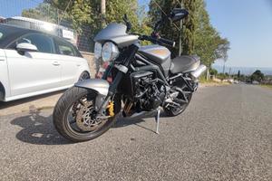Triumph Street Triple R