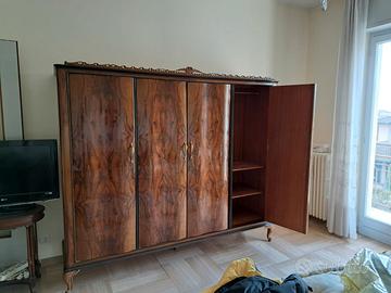 armadio legno naturale vintage