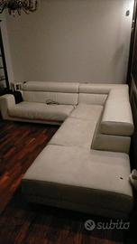 Divano bianco in vera pelle