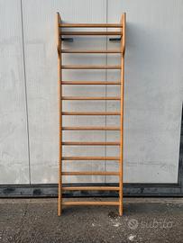 Spalliera svedese per ginnastica