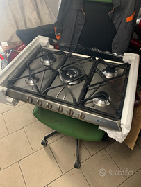 Fornello 5 fuochi nuovo mai usato acquistato