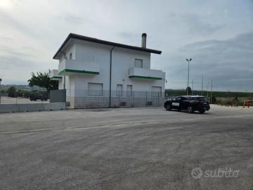 Villetta a Termoli Zona Industriale 300 mq
