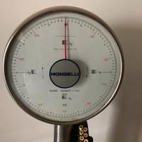 Bilancia Mongelli+ tagliaformaggio a filo manuale