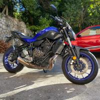 Yamaha MT-07 + Accessori