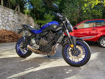 Yamaha MT-07 + Accessori