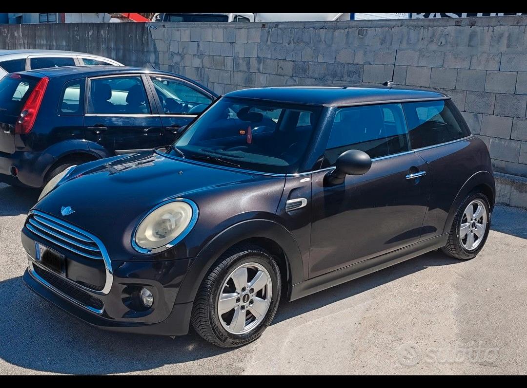 Mini Cooper One D 2014 photo 2
