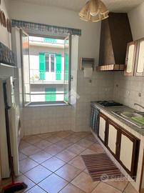 3 LOCALI A OLEVANO ROMANO