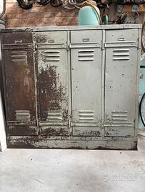 Mobile armadietto officina vintage ferro