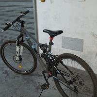 mountain bike 