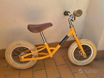 Bicicletta senza pedali